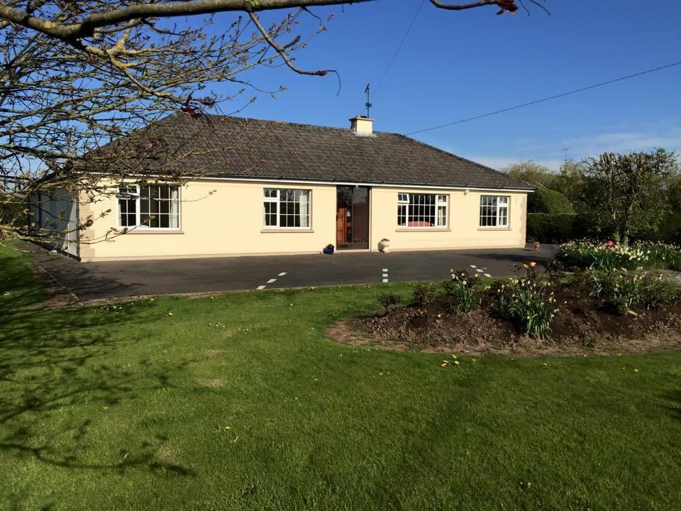 Hawthorn View Bed And Breakfast Thurles Eksteriør bilde